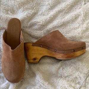 Cordani wooden Swedish clogs tan suede Size 9 VGUC